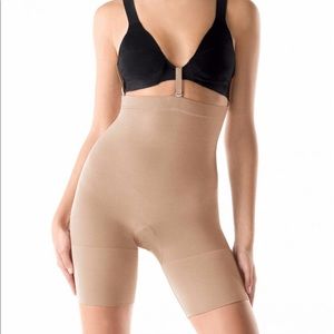 Spanx Slim Cognito Shaping Mid-Thigh Bodysuit Nude